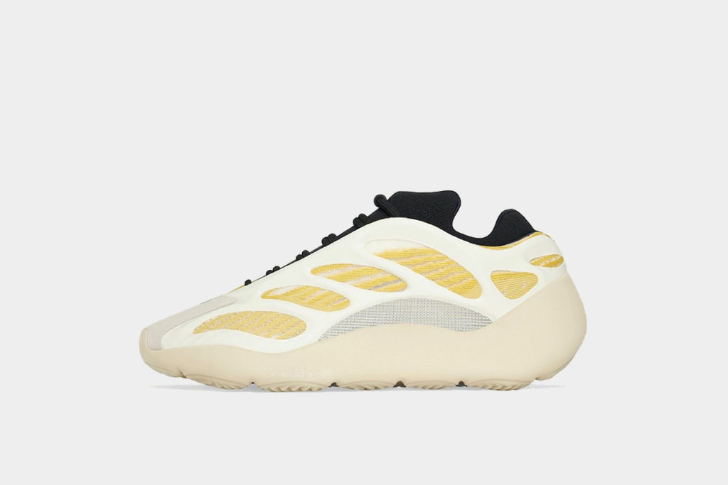 yeezy 500 safflower