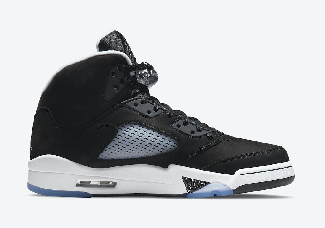 Air Jordan 5 Retro Oreo Side View 