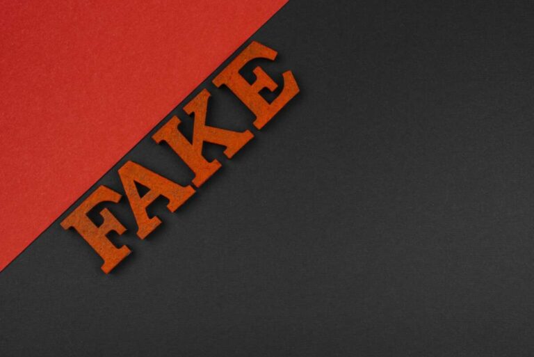 how to tell a fake jordan