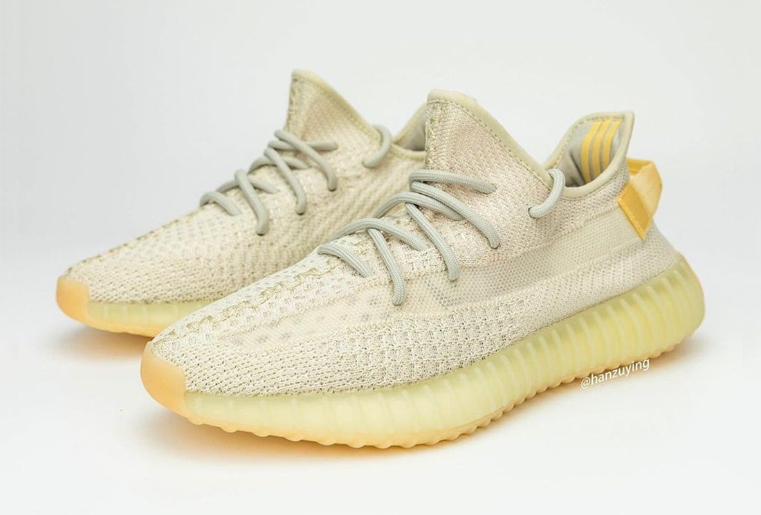 Adidas Yeezy Boost 350 V2 Light Quarter View 